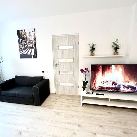 קטוביץ New York Apartments - Free Parking מראה חיצוני תמונה